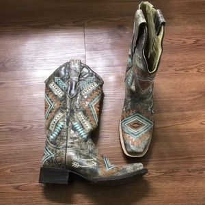 Corral Cowboy boots!